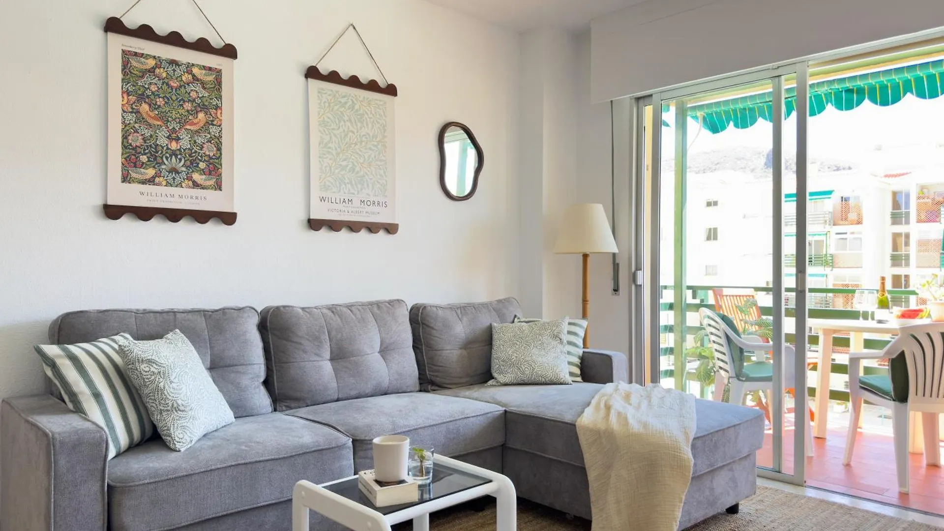 3 Bedrooms, 2 Bathrooms, Sea View, Pool, Tennis Court Arona  Ισπανία