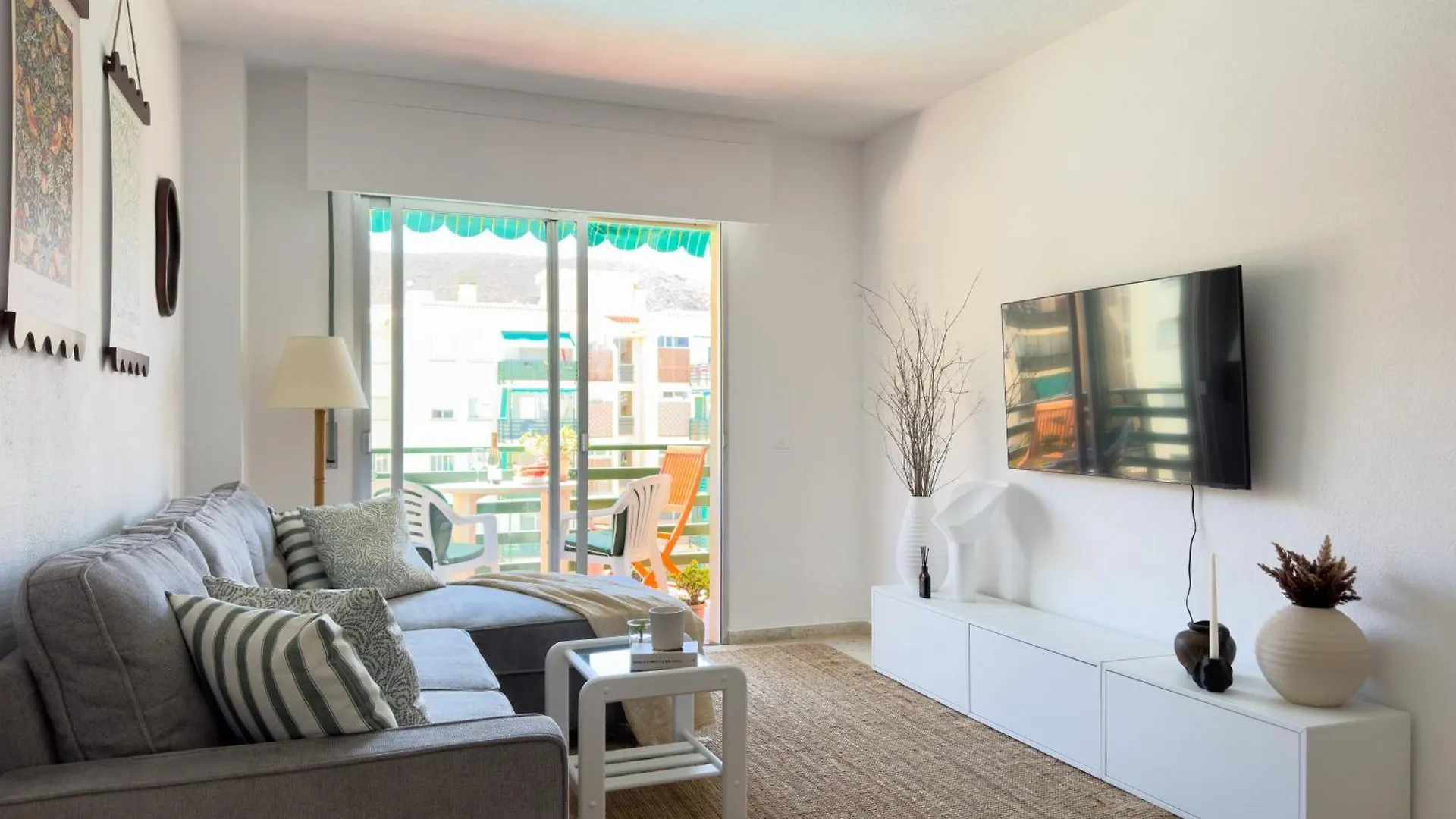 3 Bedrooms, 2 Bathrooms, Sea View, Pool, Tennis Court Arona  Arona (Tenerife)
